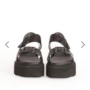 Lofina Platform Sandal with Buckles